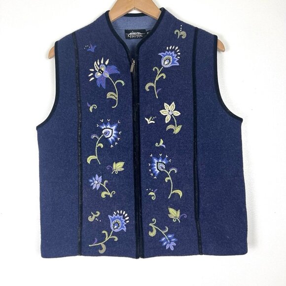 Icelandic Design Boiled Wool Vest sz M Purple Floral Embroidered Pockets Novelty - Picture 1 of 7